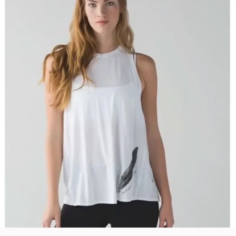 Lululemon Nook Tank White Special Edition: Wanderlust 2015 Size 6